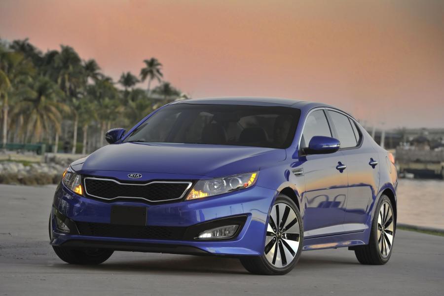  Kia Optima 2012 года  (фото 31 из 40)